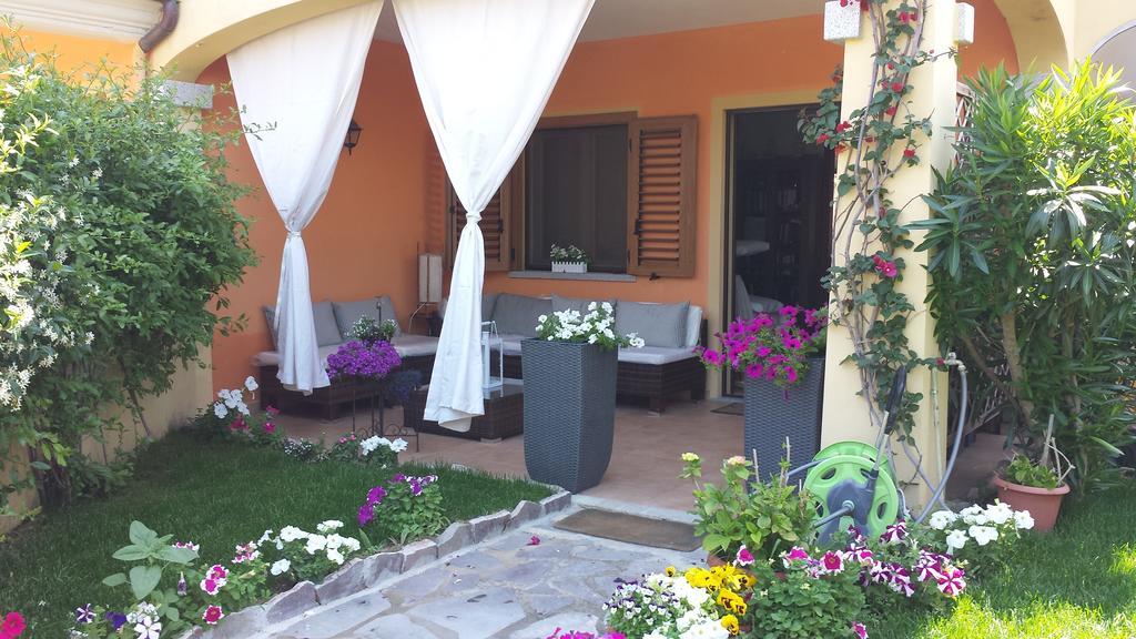Casa Con Giardino Villa Olbia Exteriör bild